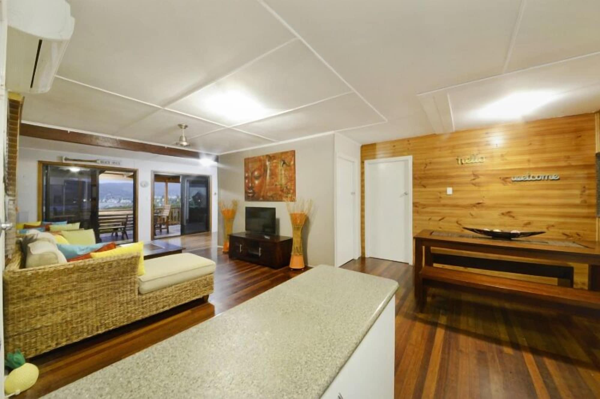Airlie Guest House Airlie Beach Eksteriør bilde