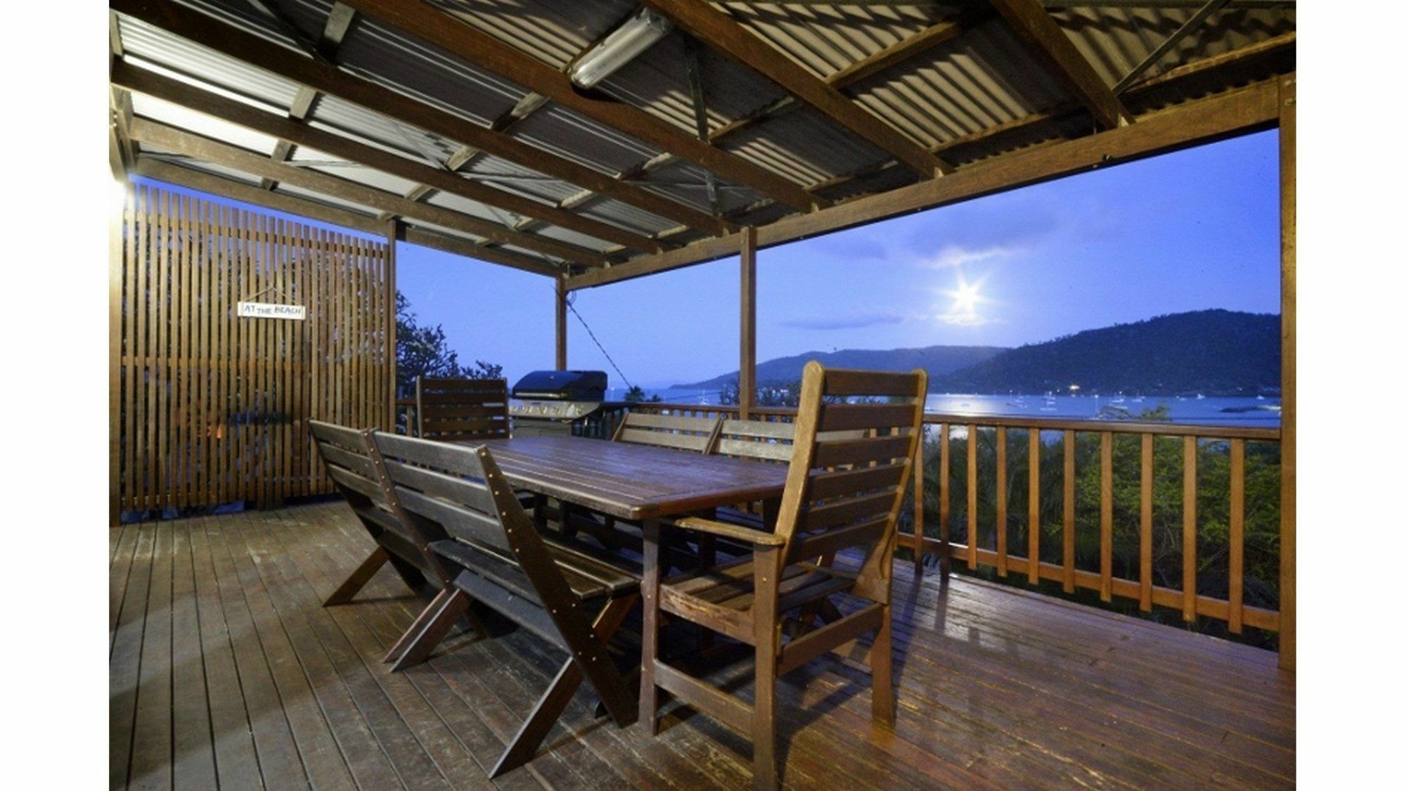Airlie Guest House Airlie Beach Eksteriør bilde